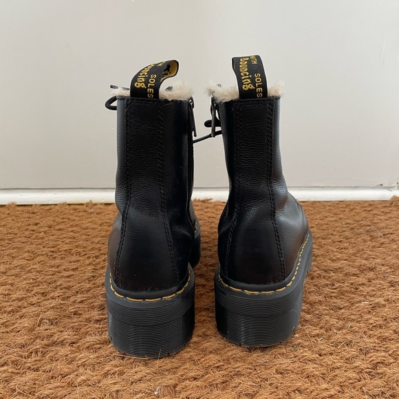 Dr Martens Jadon Faux Fur Lined Platform Boot Size 8 - Picture 4 of 9